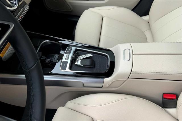 Photo of 2025 Cirrus Silver Metallic Mercedes-Benz GLB 250