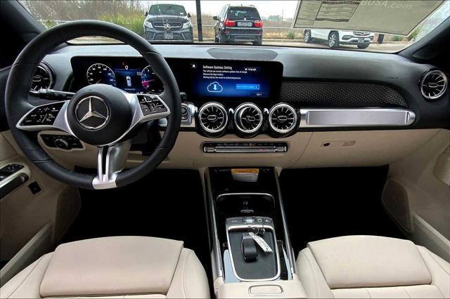 Photo of 2025 Cirrus Silver Metallic Mercedes-Benz GLB 250