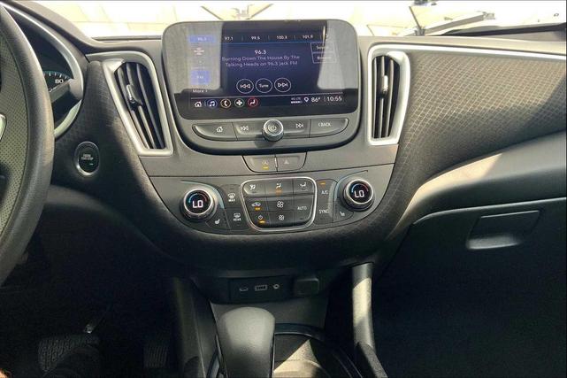 Photo of 2023 Summit White Chevrolet Malibu