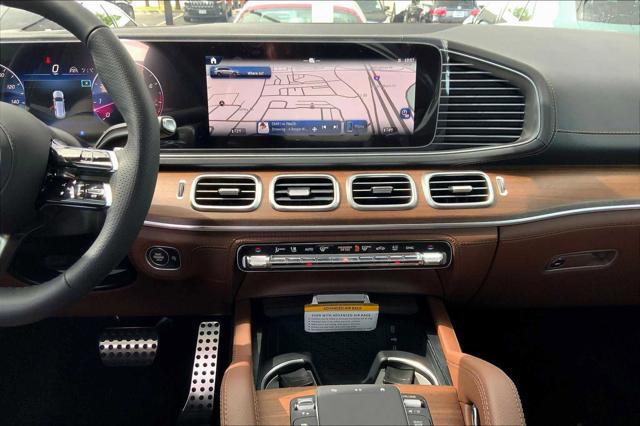 Photo of 2025 White Mercedes-Benz GLS 580