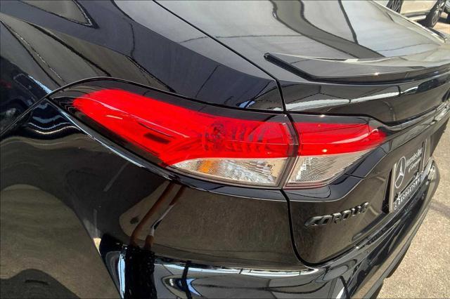 Photo of 2023 Midnight Black Metallic Toyota Corolla