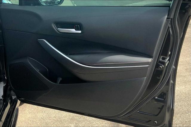 Photo of 2023 Midnight Black Metallic Toyota Corolla
