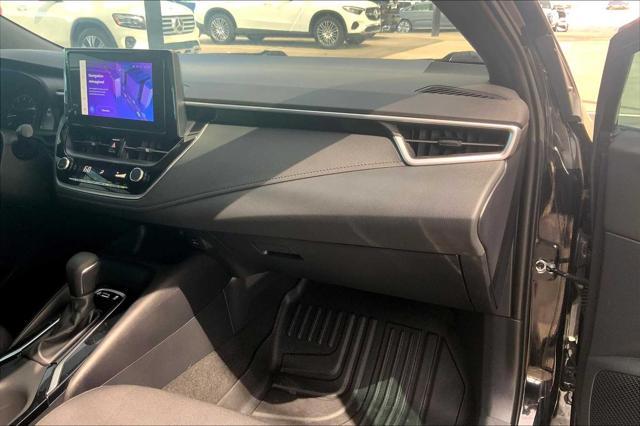 Photo of 2023 Midnight Black Metallic Toyota Corolla