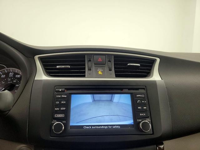 Photo of 2015 White Nissan Sentra