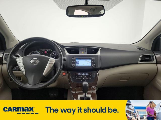Photo of 2015 White Nissan Sentra