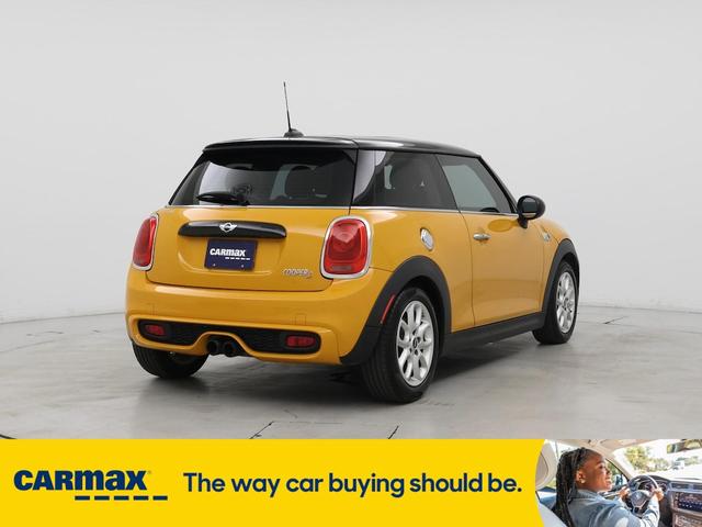 Photo of 2015 Orange MINI Hardtop