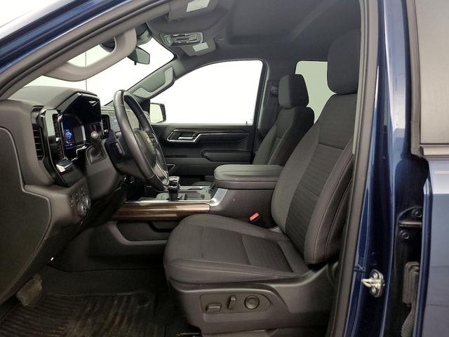 Photo of 2023 Blue Chevrolet Silverado 1500