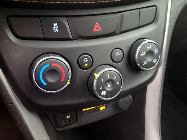 Photo of 2020 White Chevrolet Trax
