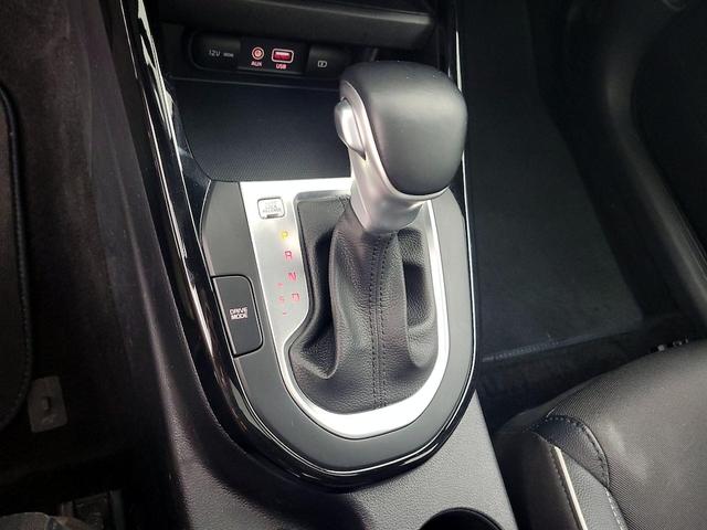 Photo of 2021 White Kia Forte