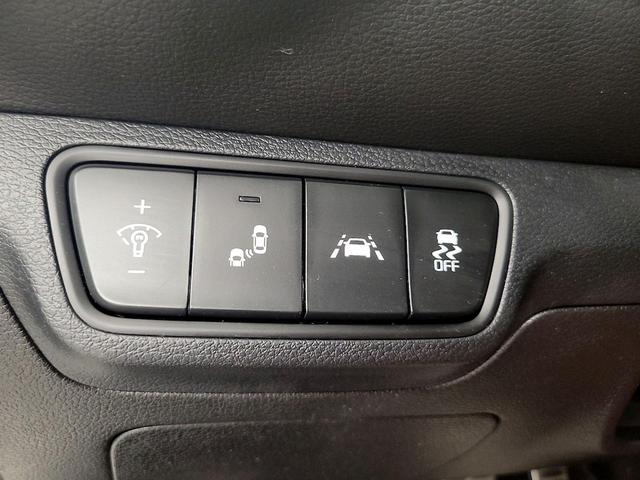 Photo of 2021 White Kia Forte