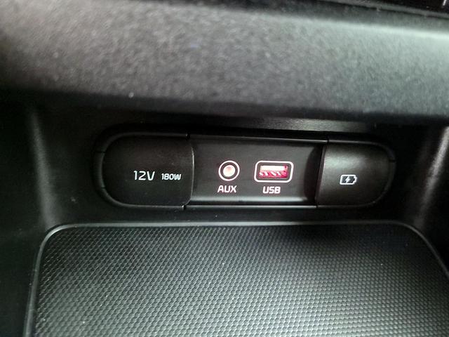 Photo of 2021 White Kia Forte