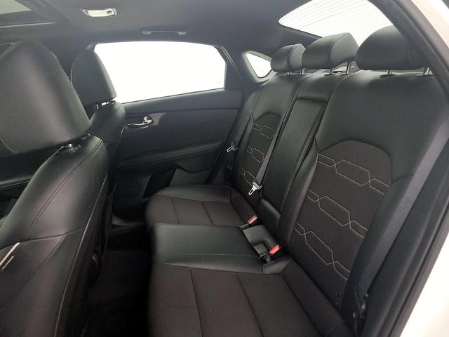 Photo of 2021 White Kia Forte