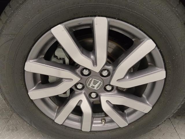 Photo of 2019 White Diamond Pearl Honda Pilot