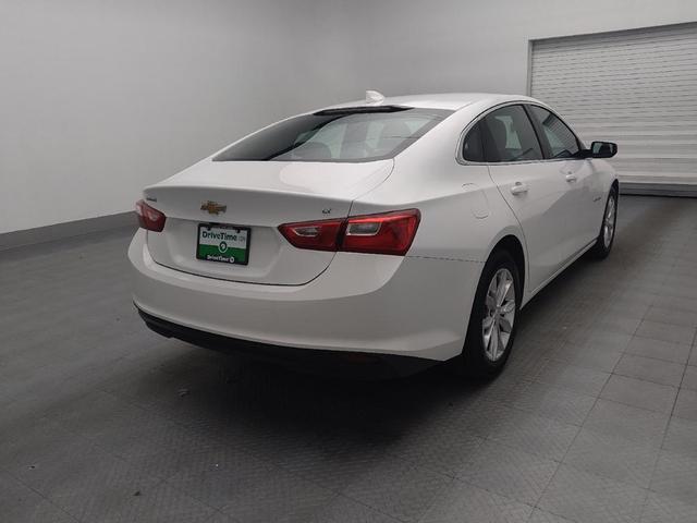 Photo of 2023 Summit White Chevrolet Malibu