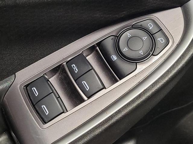 Photo of 2023 Summit White Chevrolet Malibu