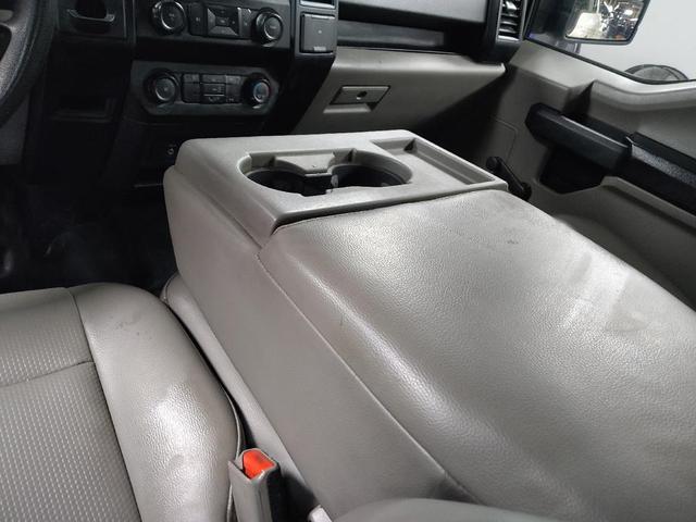 Photo of 2015 Oxford White Ford F-150