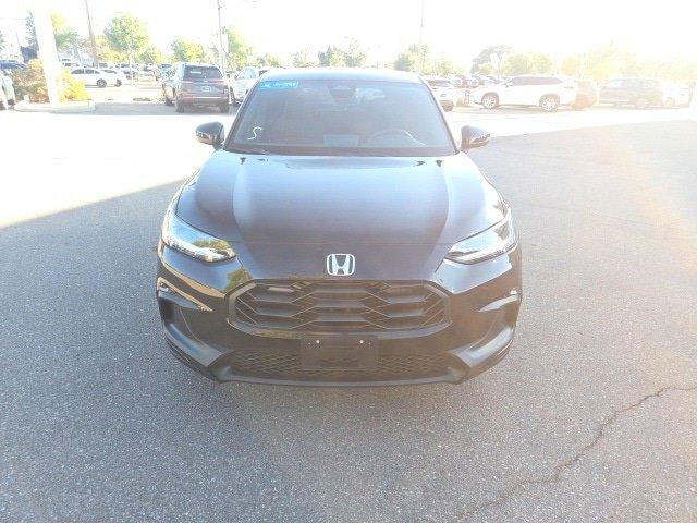 Photo of 2025 Crystal Black Pearl Honda HR-V