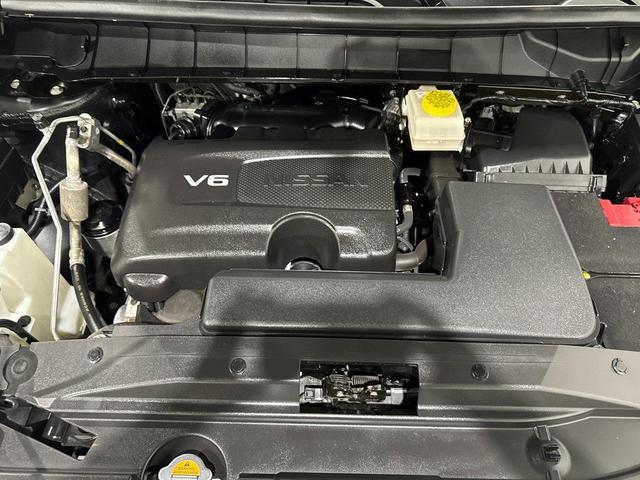 Photo of 2022 Gun Metallic Nissan Pathfinder