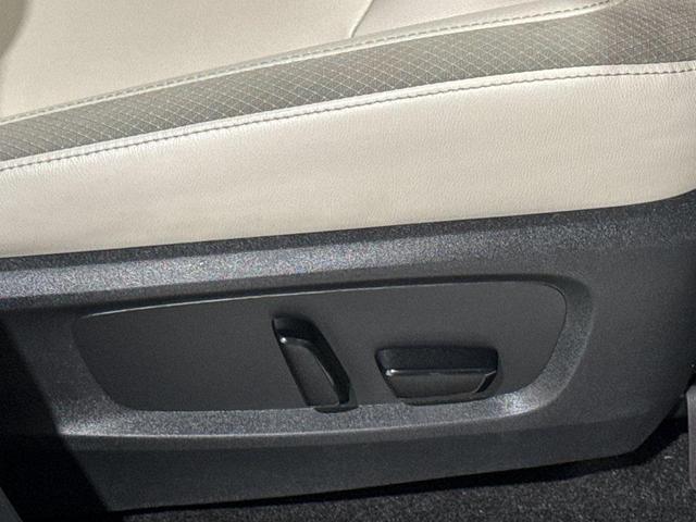 Photo of 2022 Gun Metallic Nissan Pathfinder