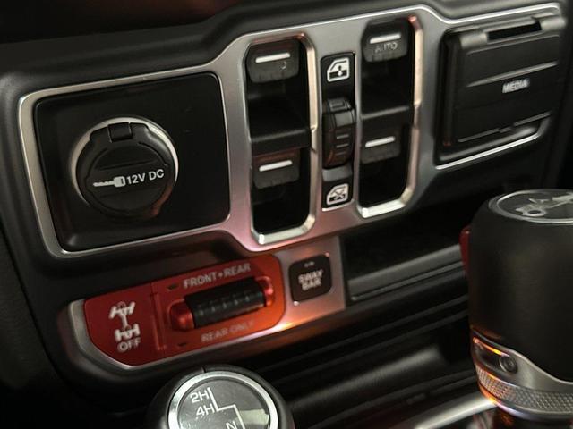 Photo of 2019 Black Clearcoat Jeep Wrangler Unlimited