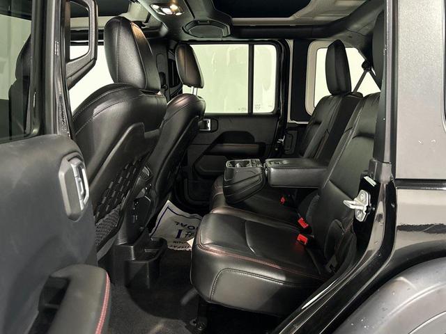 Photo of 2019 Black Clearcoat Jeep Wrangler Unlimited