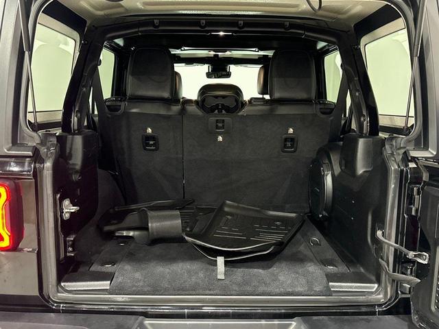 Photo of 2019 Black Clearcoat Jeep Wrangler Unlimited