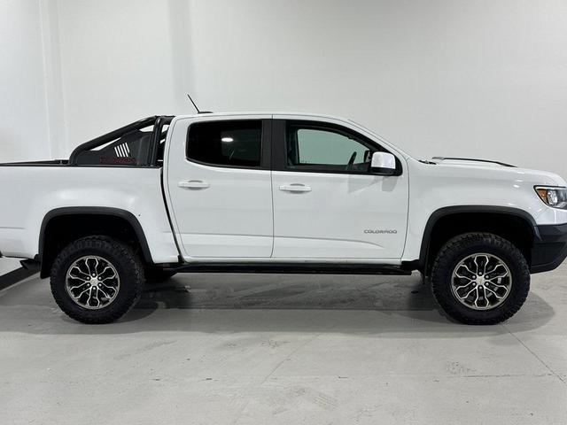 Photo of 2018 Summit White Chevrolet Colorado