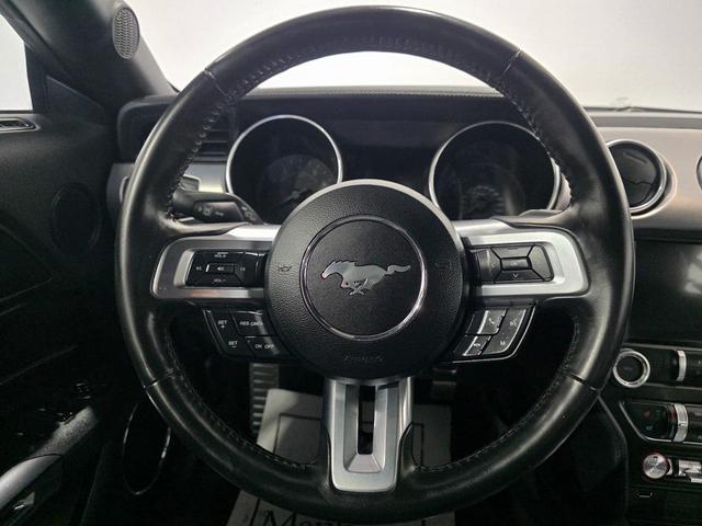 Photo of 2022 Silver Metallic Ford Mustang