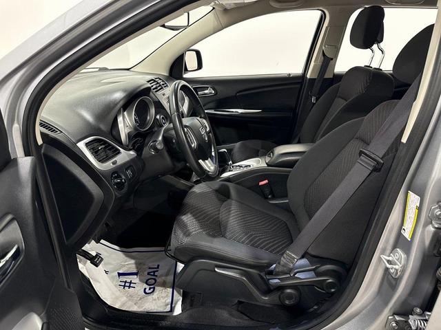 Photo of 2016 Billet Silver Metallic Clearcoat Dodge Journey