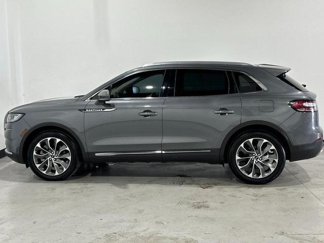 Photo of 2022 Asher Gray Metallic Clearcoat Lincoln Nautilus