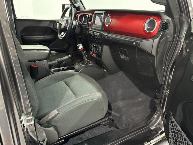 Photo of 2019 Granite Crystal Metallic Clearcoat Jeep Wrangler Unlimited