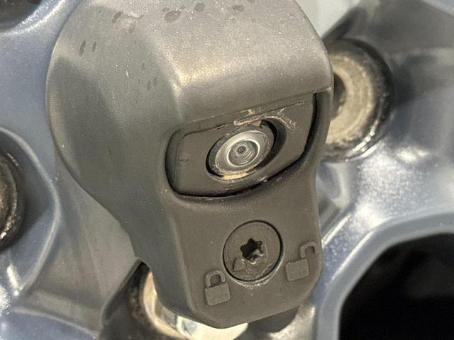 Photo of 2019 Granite Crystal Metallic Clearcoat Jeep Wrangler Unlimited