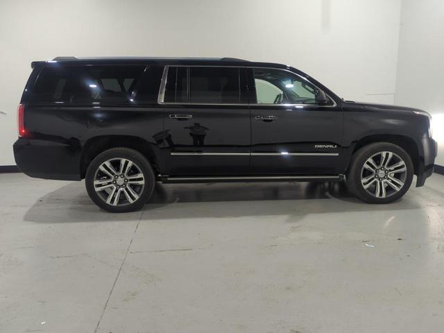 Photo of 2019 Onyx Black GMC Yukon XL