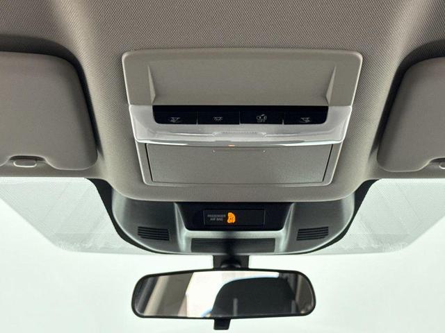 Photo of 2023 Super Black Nissan Rogue
