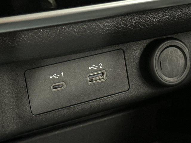 Photo of 2023 Super Black Nissan Rogue