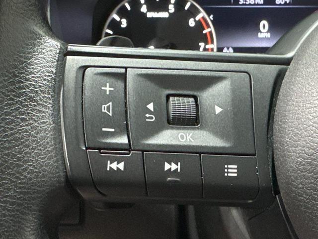 Photo of 2023 Super Black Nissan Rogue