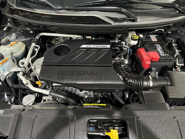 Photo of 2023 Super Black Nissan Rogue