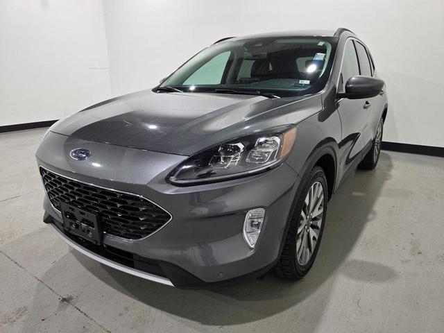 Photo of 2022 Carbonized Gray Metallic Ford Escape