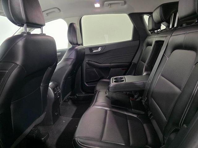 Photo of 2022 Carbonized Gray Metallic Ford Escape