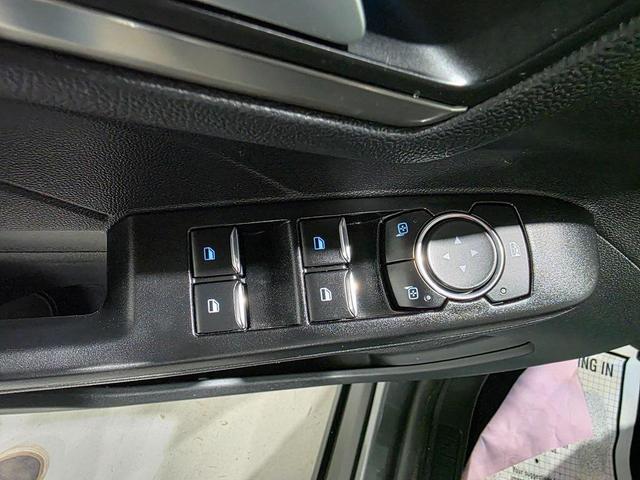 Photo of 2022 Carbonized Gray Metallic Ford Escape