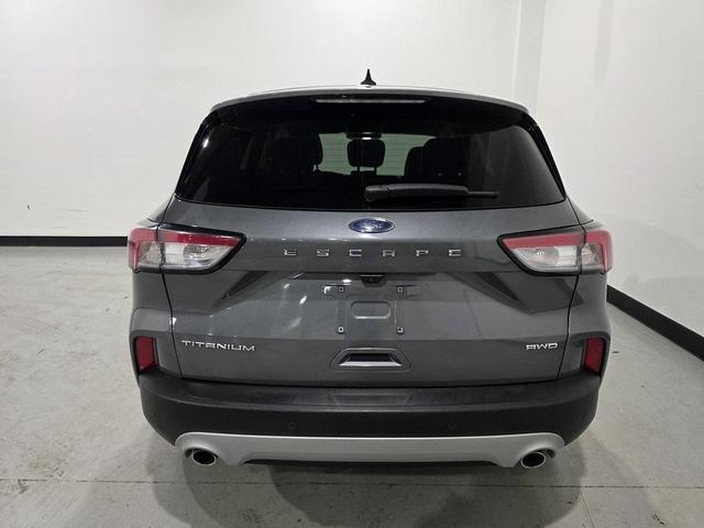 Photo of 2022 Carbonized Gray Metallic Ford Escape