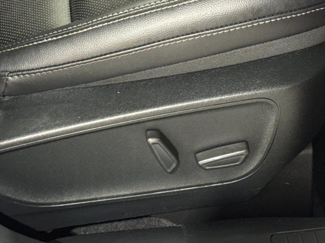 Photo of 2021 Rapid Red Metallic Tinted Clearcoat Ford Escape