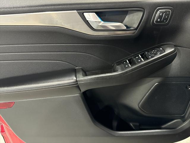 Photo of 2021 Rapid Red Metallic Tinted Clearcoat Ford Escape