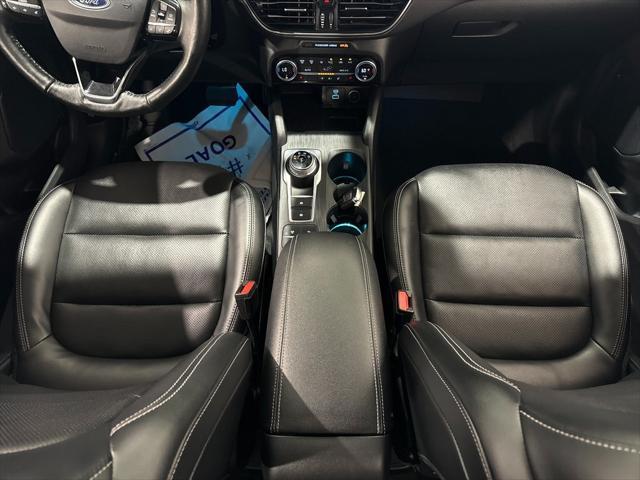 Photo of 2021 Rapid Red Metallic Tinted Clearcoat Ford Escape
