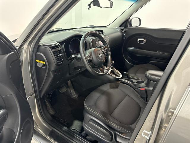 Photo of 2016 Titanium Gray Kia Soul
