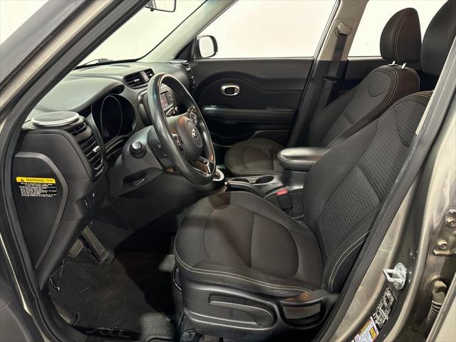 Photo of 2016 Titanium Gray Kia Soul