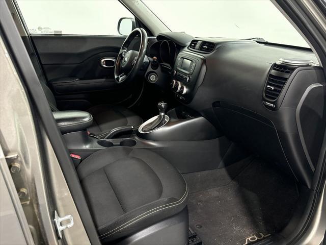 Photo of 2016 Titanium Gray Kia Soul