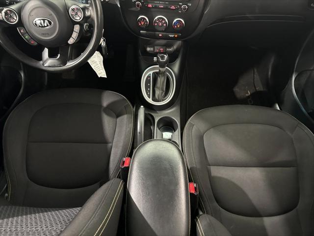 Photo of 2016 Titanium Gray Kia Soul