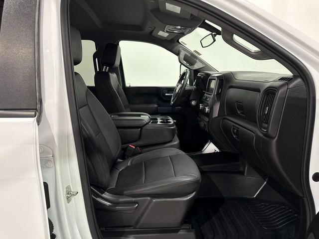 Photo of 2022 Summit White GMC Sierra 2500