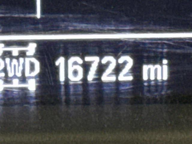 Photo of 2022 Summit White GMC Sierra 2500